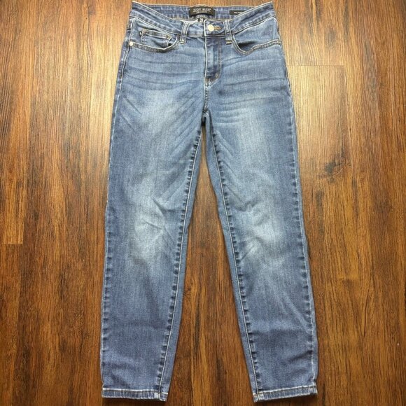 Judy Blue Relaxed Fit Jeans JB82103 Distressed Medium Wash Women’s Size 28 - Picture 1 of 11